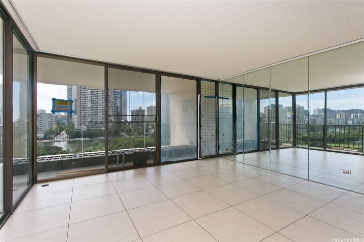 Property Photo: 2444 Hihiwai Street 804 HI 96826