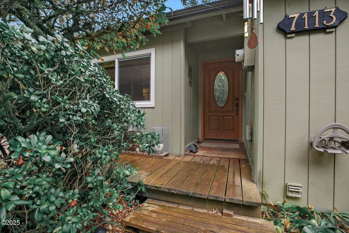 Property Photo: 7113 SW Abalone Street OR 97366