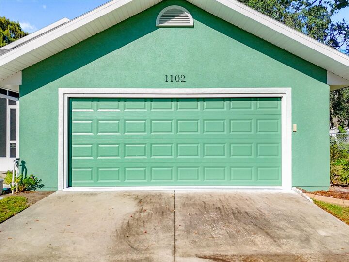 Property Photo:  1102 Mizell Road  FL 34748 