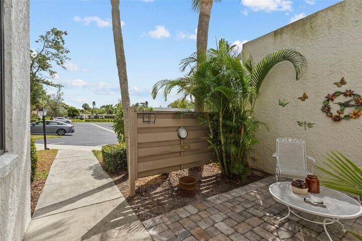 Property Photo: 411 Palm Tree Drive 411 FL 34210