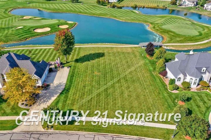 Property Photo: 17 E Grove Court MI 48623