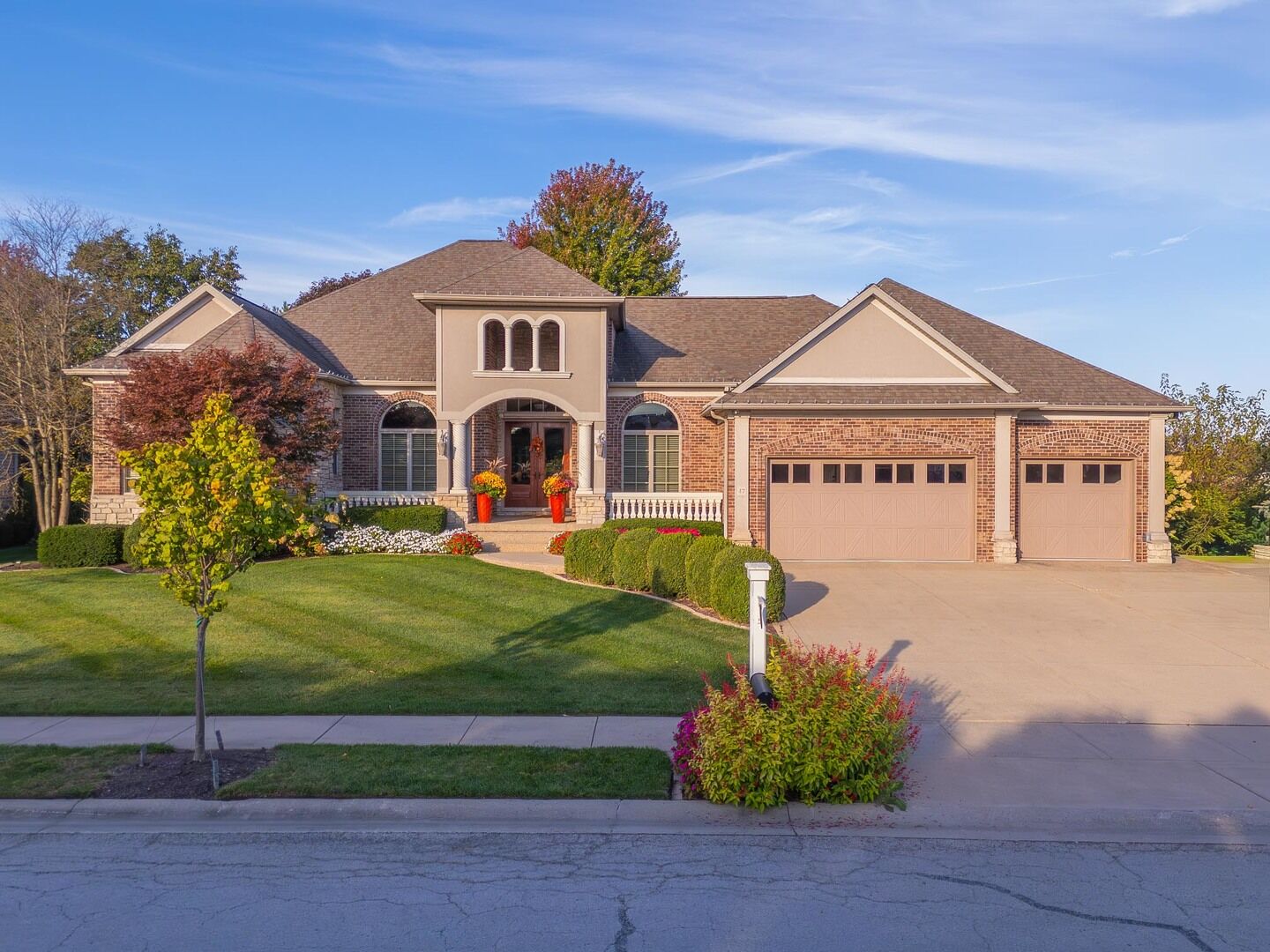 Property Photo:  47 Stonebrook Court  IL 61704 