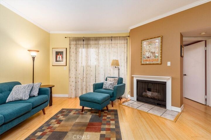 Property Photo: 3913 N North Virginia Road 203 CA 90807