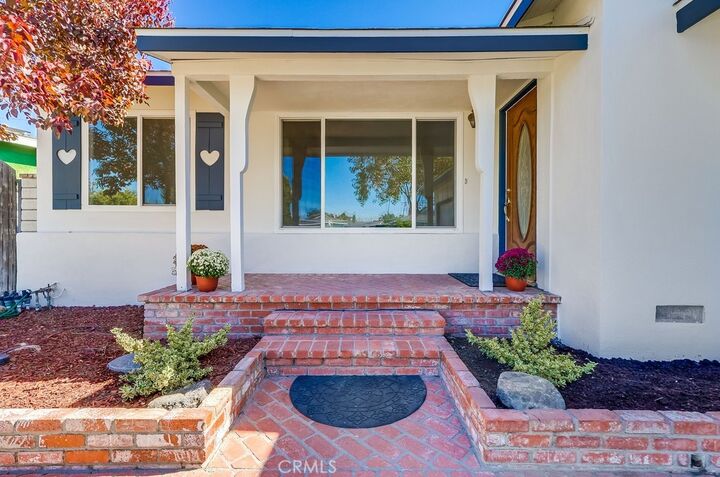 Property Photo:  240 Oakland Dr  CA 90631