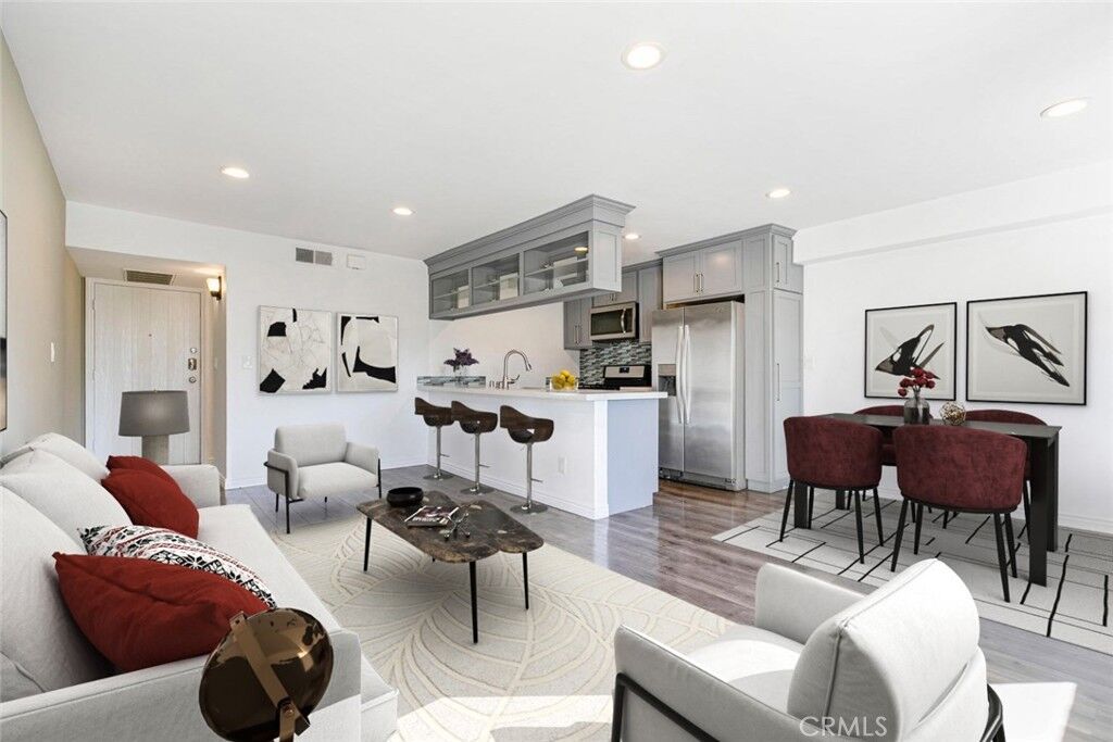 Property Photo:  2700 Cahuenga Boulevard E 3104  CA 90068 