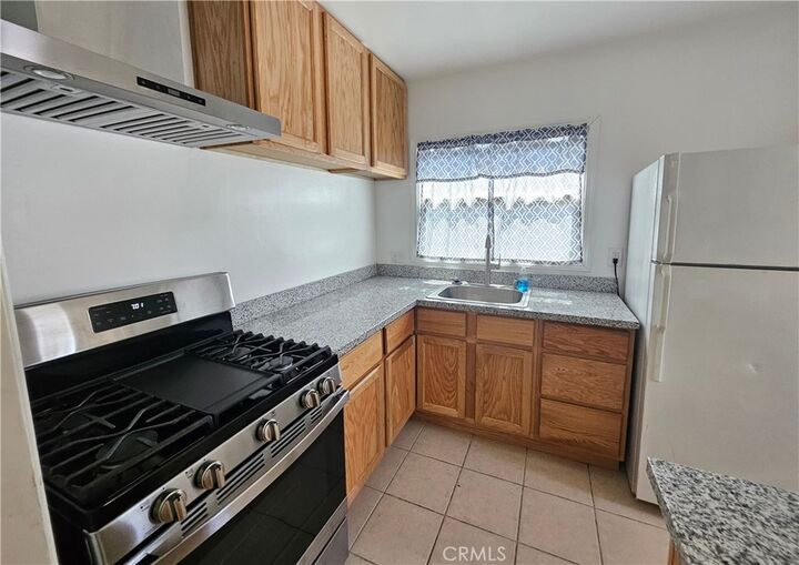 Property Photo:  1832 S Parton Street  CA 92707