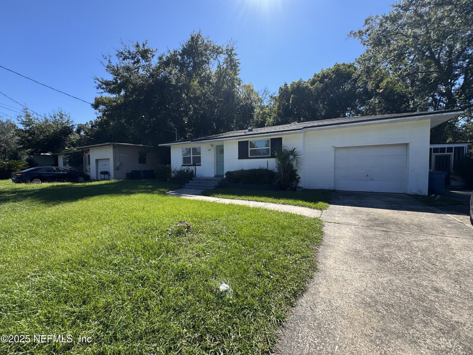 Property Photo:  6910 Cartier Circle  FL 32208 