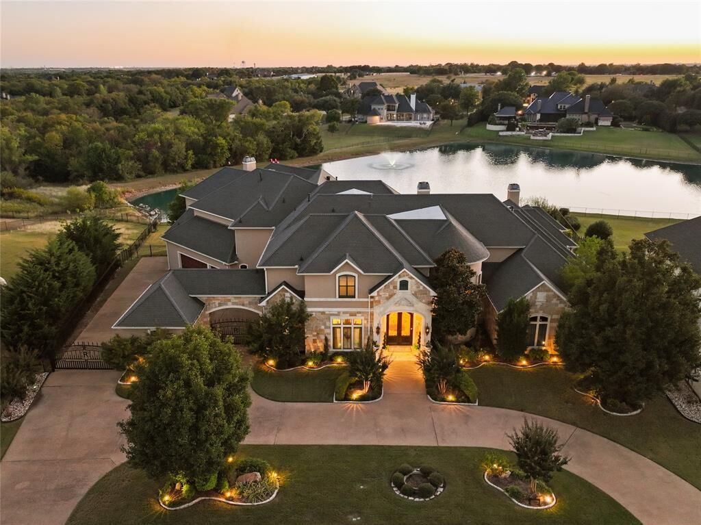 Property Photo: 170 Yorkshire Drive TX 75032