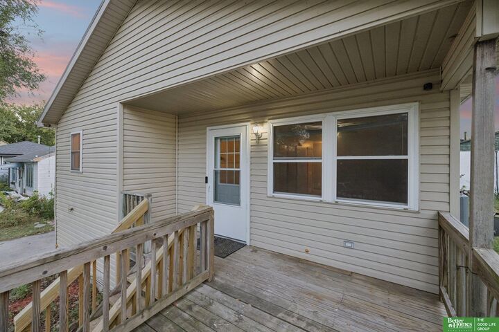 Property Photo: 3909 Madison Avenue NE 68504