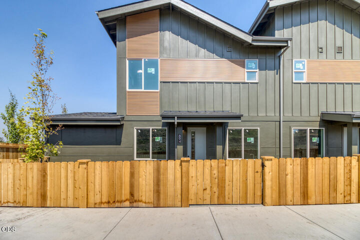 Property Photo: 894 SE Aquila Drive OR 97741