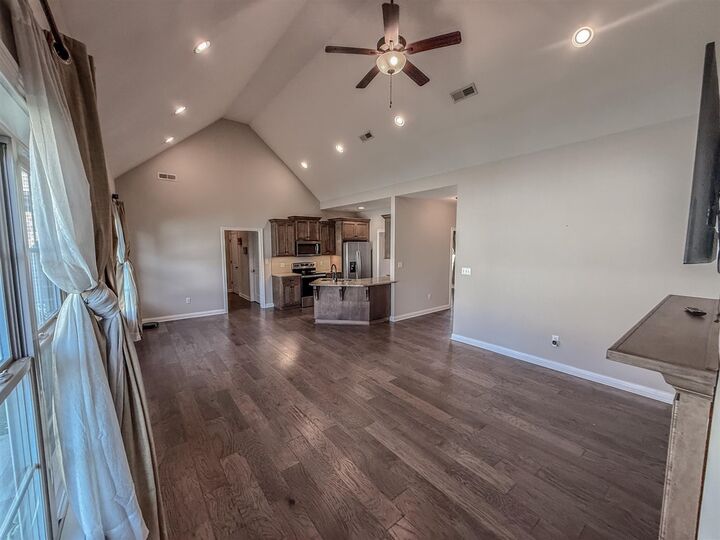 Property Photo: 2859 Windsor Trace Court KY 42104