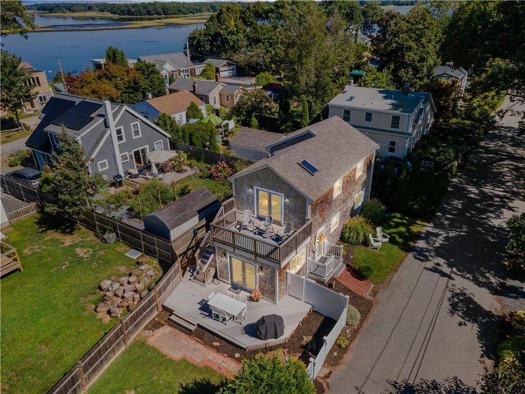 Property Photo:  7 Wright Place  RI 02806