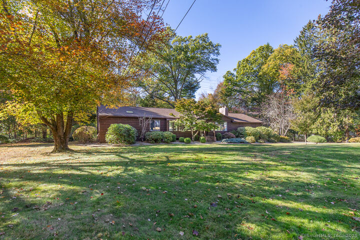 Property Photo: 10 Brookside Drive CT 06525