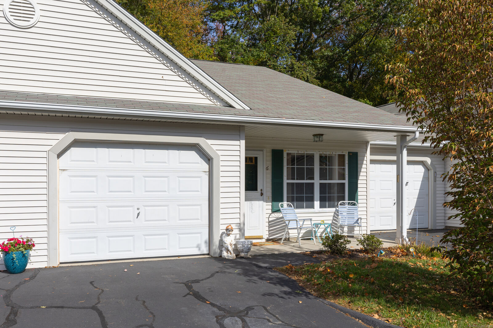 Property Photo:  150 Forest Road 6  CT 06461 