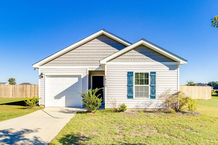 1825 Wildhorse Drive  Sumter SC 29153 photo