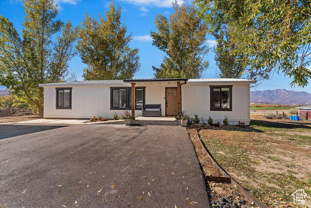 Property Photo: 2301 W Old Highway Rd UT 84050