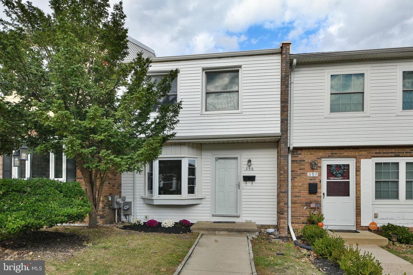 Property Photo:  396 Rutgers Court  PA 19020