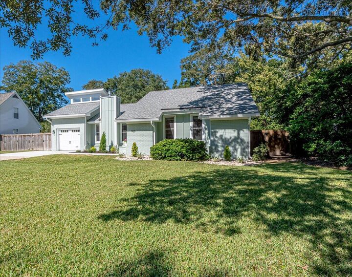 Property Photo: 1160 Island View Drive SC 29464