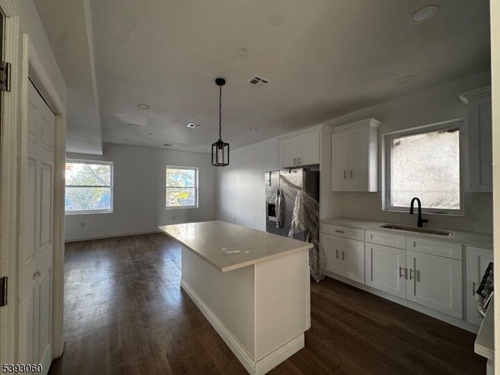 696 Dr Martin Luther King J  Newark City NJ 07102 photo