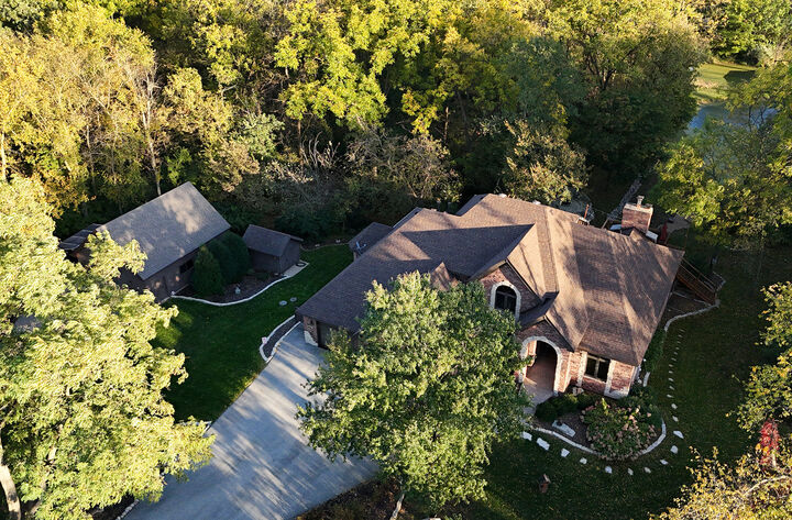 Property Photo:  1110 Lakeside Drive  IL 60451