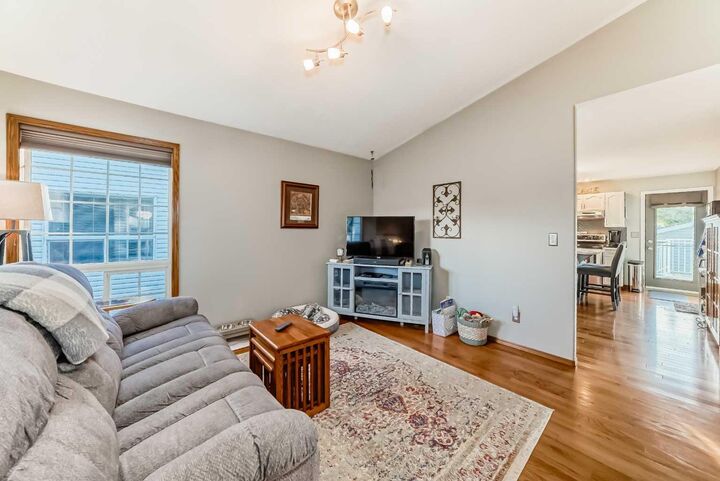Property Photo: 57 Kelly Street AB T4P 3P6