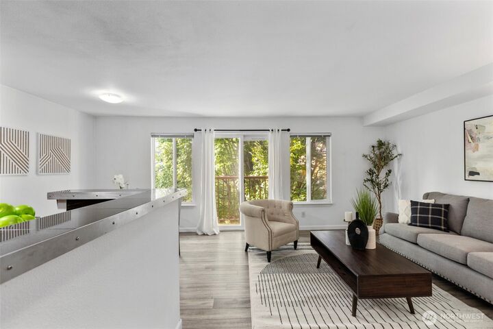 Property Photo:  3661  Phinney Avenue N 407  WA 98103