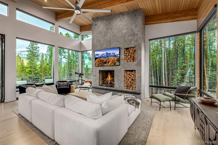 Property Photo:  735 Gold King Way  CO 80424 