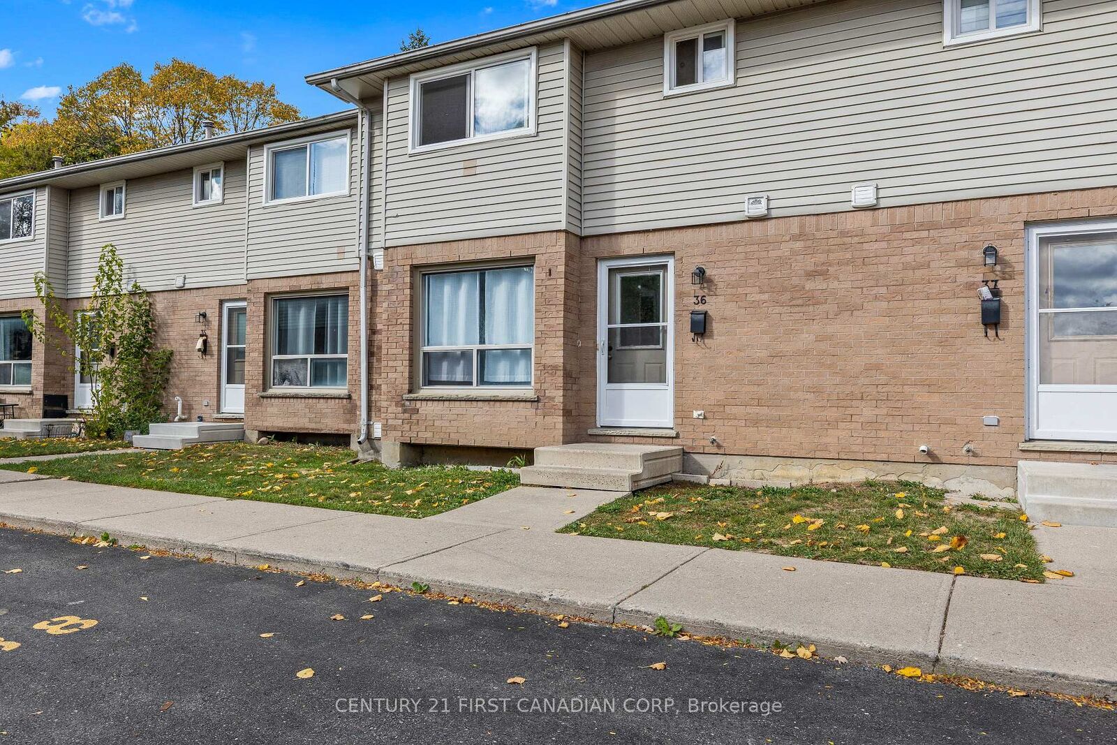 Property Photo:  595 Third Street 36  ON N6B 1R4 