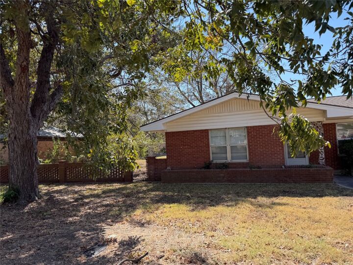 Property Photo: 3401 Ferguson Lane TX 78754