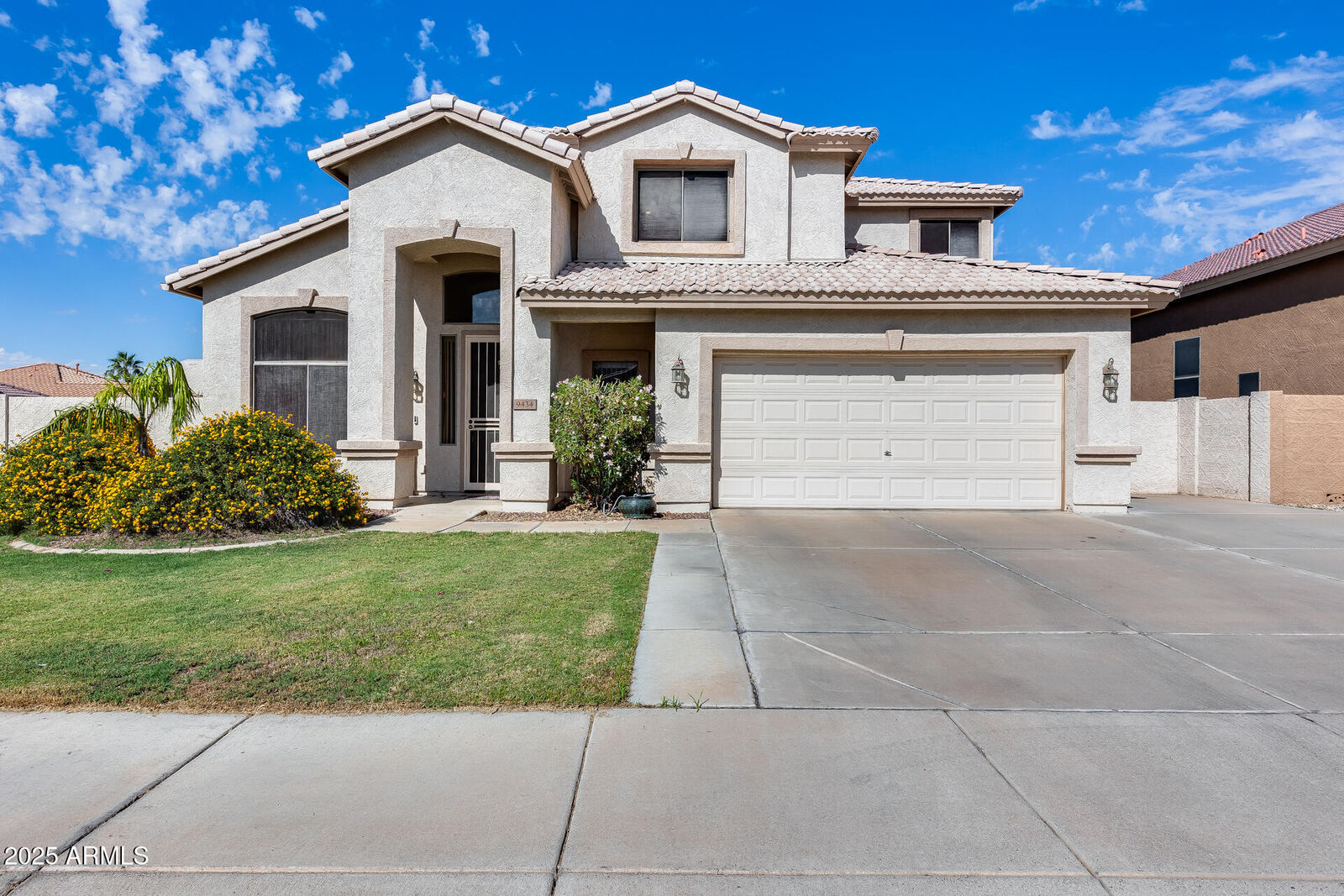Property Photo:  9434 W Pierson Street  AZ 85037 