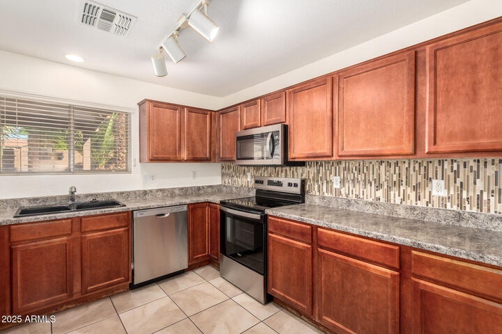 Property Photo: 7924 W Williams Street AZ 85043