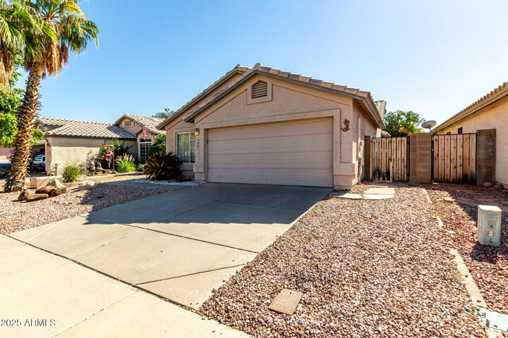 Property Photo:  4831 W Kristal Way  AZ 85308 