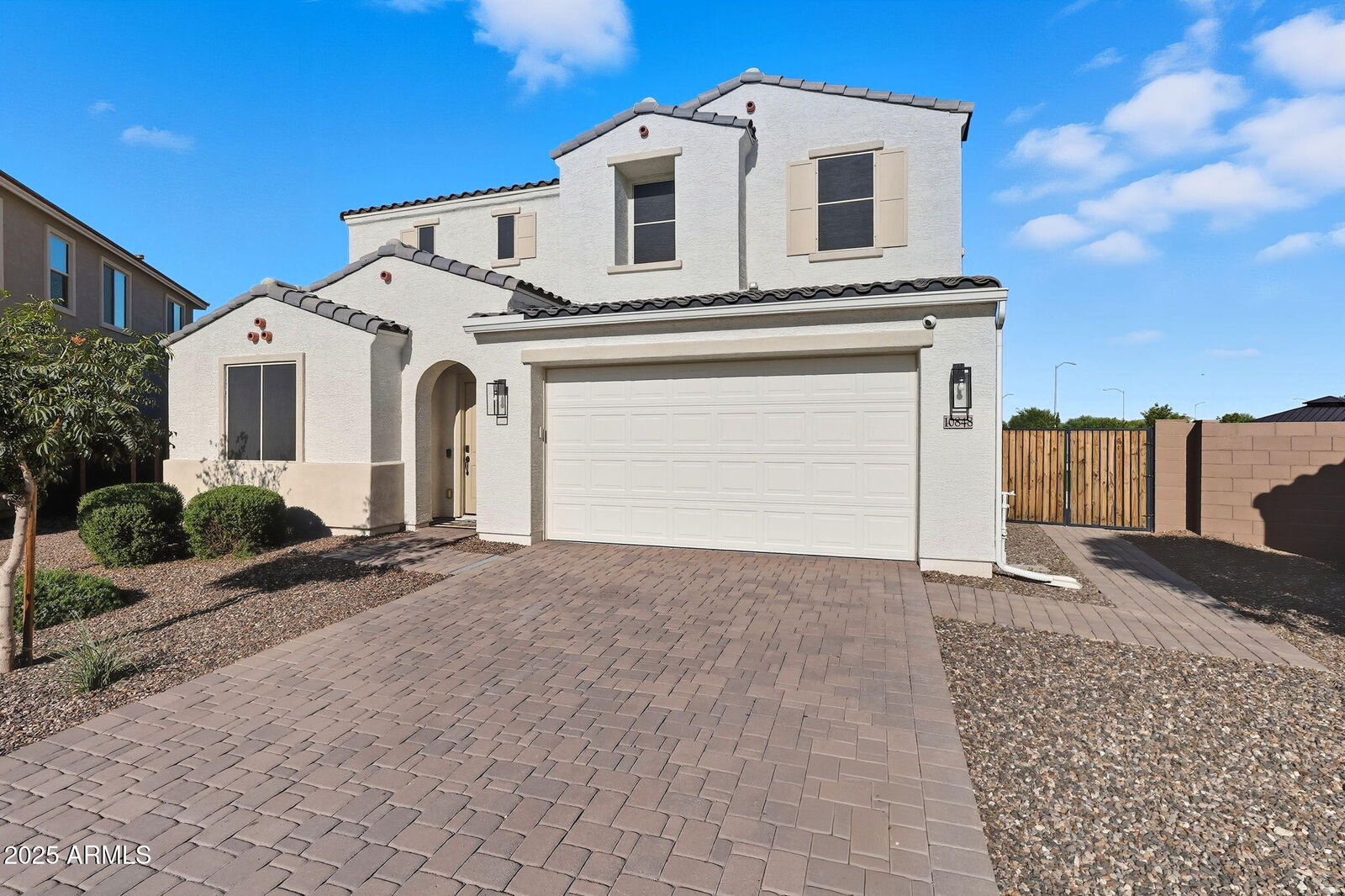 Property Photo:  10848 S 54th Lane  AZ 85339
