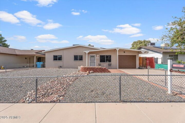 Property Photo:  15208 N 28th Avenue  AZ 85053 