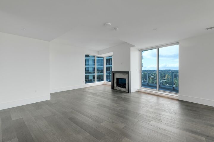 Property Photo:  1501 Foster Street 1401  BC V4B 0C3 