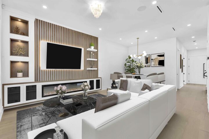 Photo de la propriété:  16723 19A Avenue  BC V3Z 1K2