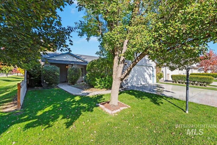 Property Photo:  8678 W Casa Grande Ct  ID 83714