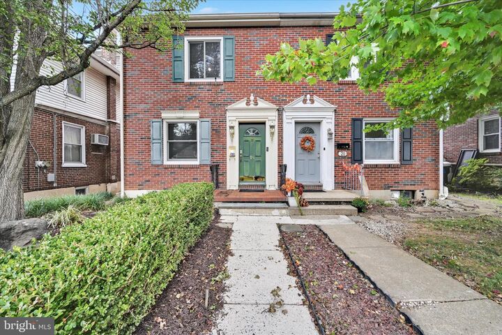 18 E Pine Street  Ephrata PA 17522 photo