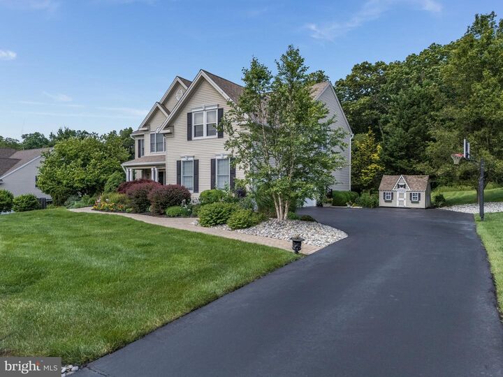 Property Photo:  10 Pheasant Drive  NJ 08551