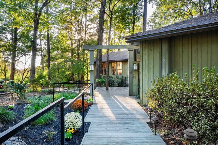 Property Photo:  4 Briarwood Ln  AR 72830 