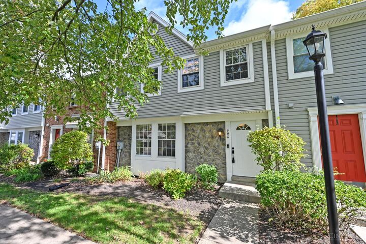 906 Woodlyn Drive N  Anderson Twp OH 45230 photo