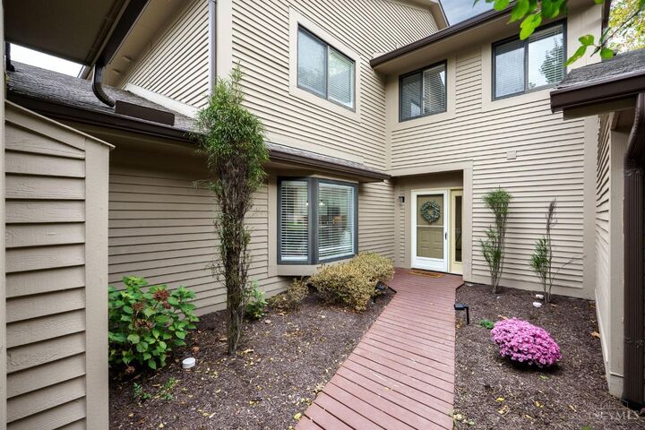 5 White Water Way  Milford OH 45150 photo