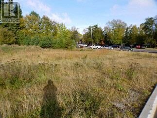 Property Photo:  2 Sandy Beach Mews  ON P8N 3J6 