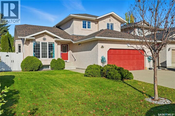 Property Photo:  223 Blackburn Crescent  SK S7V 1E9