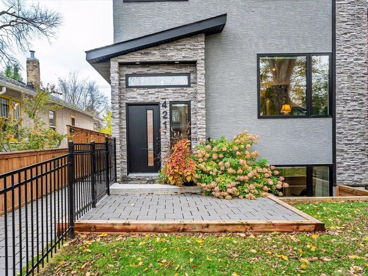 Property Photo: 421 Rosedale Avenue MB R3L 1M1