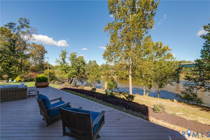 Property Photo: 9712 Cherokee Road VA 23235