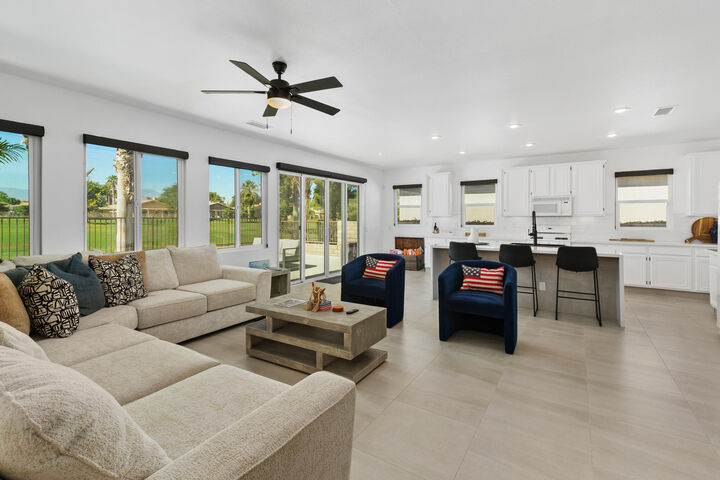 Property Photo:  49489 Douglas Street  CA 92201 