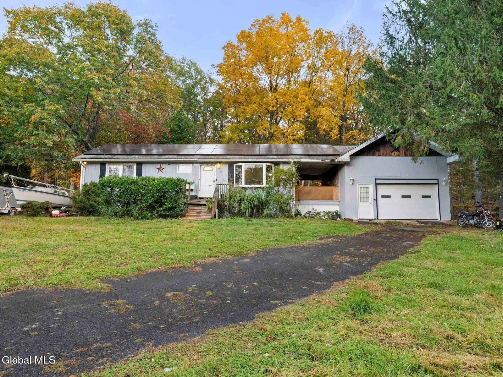 Property Photo:  19 Alta Vista Drive  NY 12414 