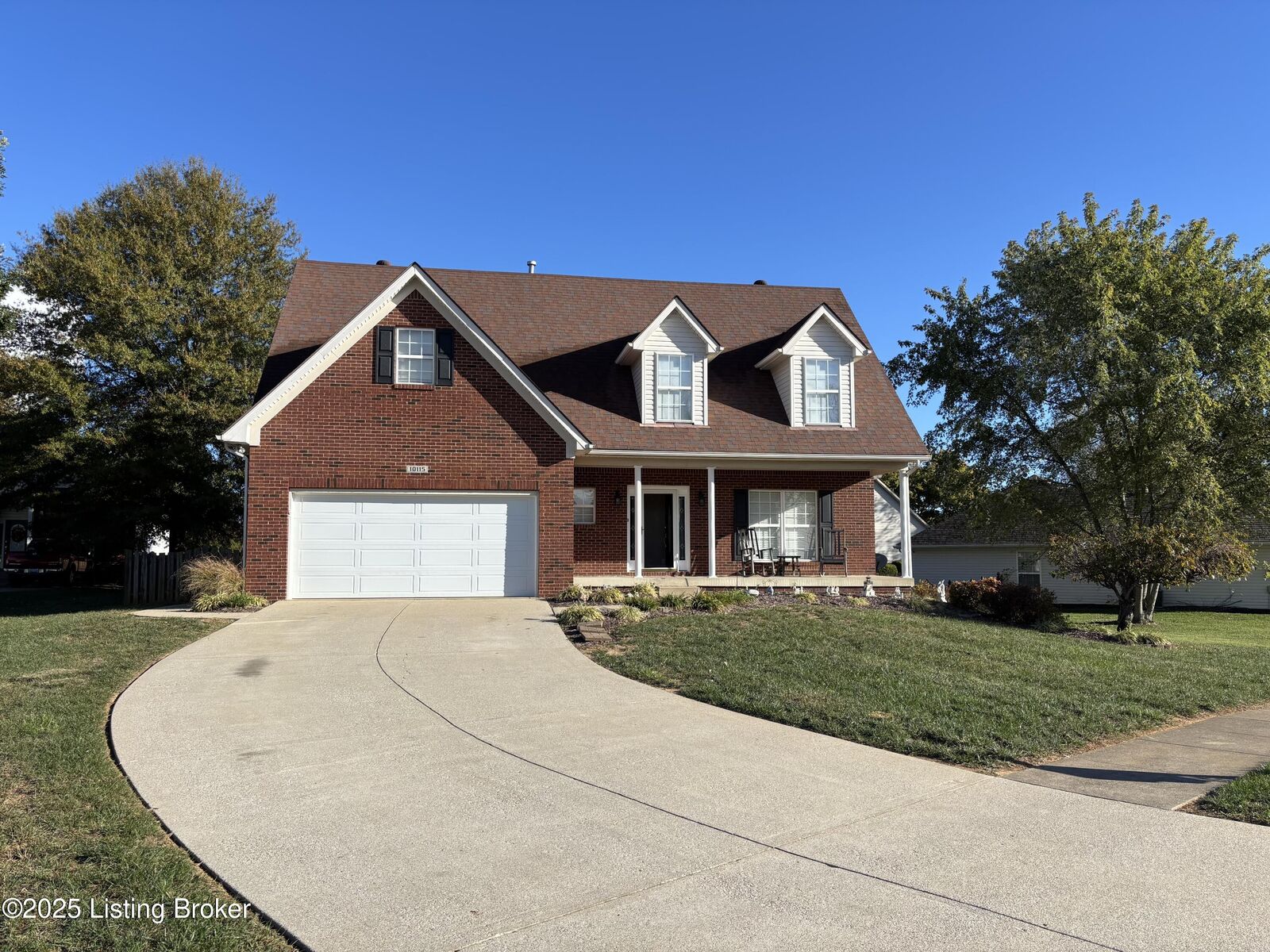 Property Photo:  10115 Landwood Dr  KY 40291 