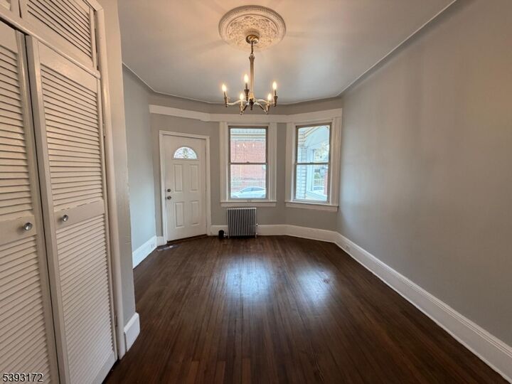 Property Photo:  265 Fulton Ave 1  NJ 07305 